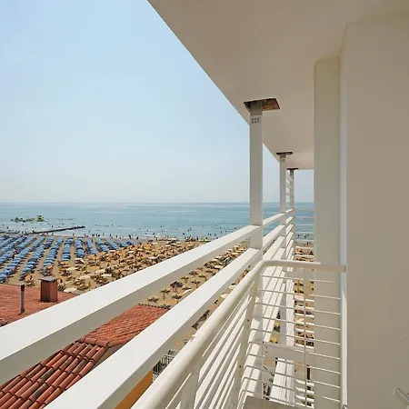 A Frontemare Hotel