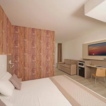 A Frontemare Hotel