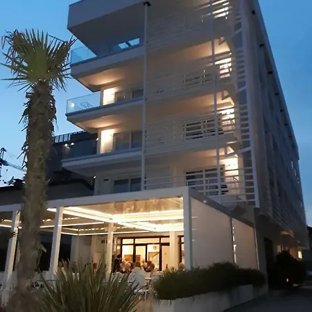 A Frontemare Hotel